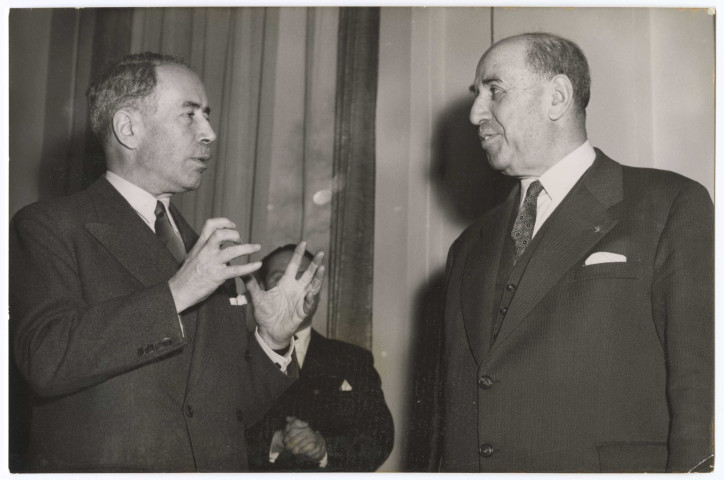 Rencontres avec M. Pinay, président du Conseil