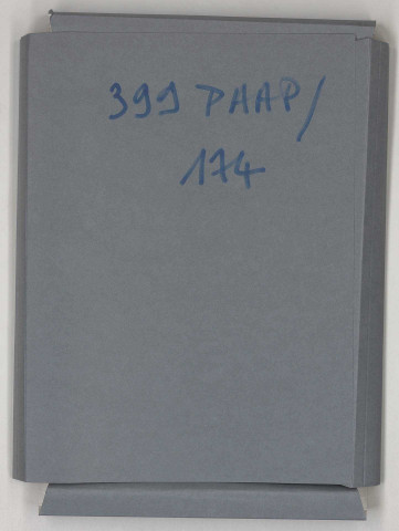 Compte-rendu de la réunion interne organisée à la résidence des Pins le 16 novembre 1921 préalablement au voyage du général Gouraud à Paris, notes sur l'occupation de la Syrie-Cilicie par la France (avril 1920-octobre 1921), notes récapitulatives de l'effort consenti entre le 1er novembre 1919 et le 1er octobre 1920 puis entre le 1er novembre 1919 à septembre 1921, émanant des 1er et 3e bureau du Haut-Commissariat, avec 9 cartes et croquis, note dact. annotée sur les étapes vers l'autonomie financière de la Syrie, s.d.