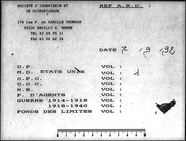 (ÉTATS-UNIS, 1.) - 1766-1780. -- Discours de Pitt, au Parlement anglais, sur la révocation de l'acte du timbre (1766). - Mémoires du chevalier D'ANNEMOURS (1773), de GÉRARD DE RAYNEvAL (1775-1778), de MALOUET (1776) et du comte D'ESTAING (1779), sur la querelle entre l'Angleterre et ses colonies d'Amérique, et le rôle à tenir pour la France et l'Espagne dans cette situation. - "A short view of the ancient and present state of our american colonies, etc., by a gentleman" (1775). - Mémoire statistique sur la Caroline du Nord (1777). - État des Français au service de l'Amérique, de 1776 à 1779. - Mémoires de DU COUDRAY au Congrès des États-Unis sur les secours envoyés de France ; - du marquis DE BRÉTIGNY sur Saint-Augustin (1778) ; - du comte D'ESTAING (1779) ; - du lieutenant-colonel DE FLEURY et du marquis D'HAUCOURT, sur un plan de campagne (1780). - Relation de la victoire navale de Brest (1778). - "Lettre d'un Français retiré à Rome", sur les événements d'Amérique, par DE RULHIÈRE. - Déclaration au nom du roi aux anciens Français de l'Amérique septentrionale, par le comte D'ESTAING. - Adresse aux hommes libres de l'Amérique sur l'alliance avec la France. - Liste des membres du Congrès. - Sommaire de l'état politique et militaire des États-Unis d'Amérique. - Lettre de Lafayette (1780). - Mémoire à Sa Majesté Catholique sur un projet contre Minorque et Gibraltar.