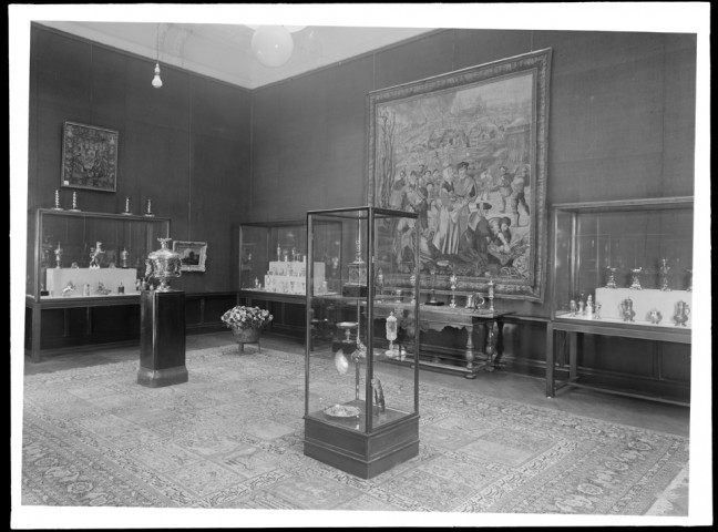 209SUP/959 - Collection Hermann Goering : photographies de l'intérieur de Carinhall