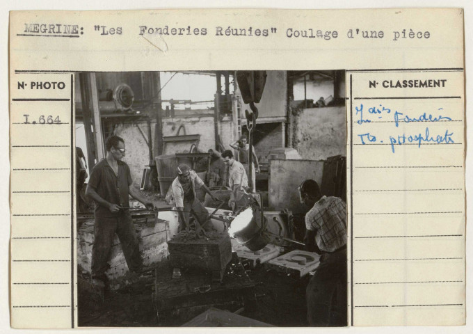 Industries, fonderies et traitement des phosphates.