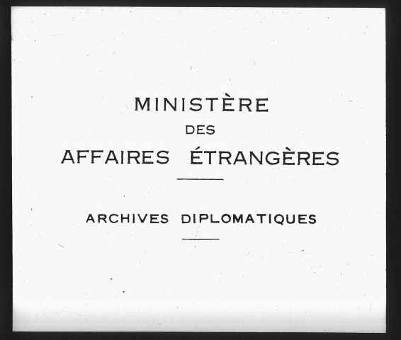 Analyse de la législation persane par Aghababoff (annexe à la dépêche 140 de Téhéran du 11 nov 1927) et brochure en langue arabe.