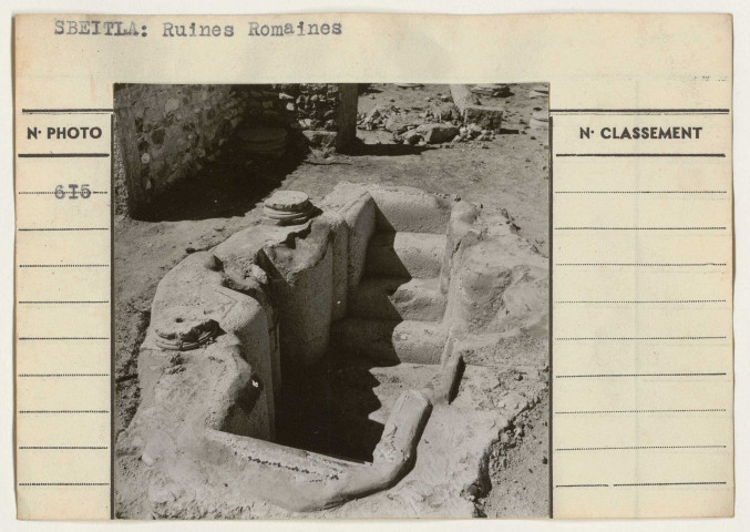 Ruines, domaines et antiquités.