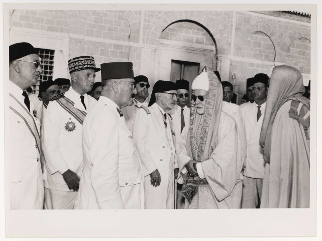 « Obsèques de la Princesse Fatma, sœur de S.A. le Bey »