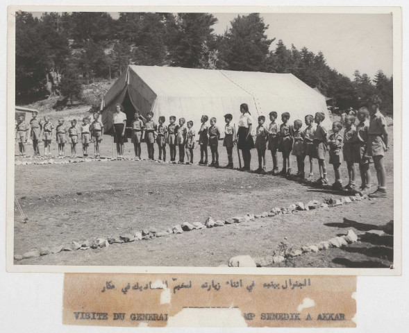 Visite du général Beynet au camp Senedik à Akkar