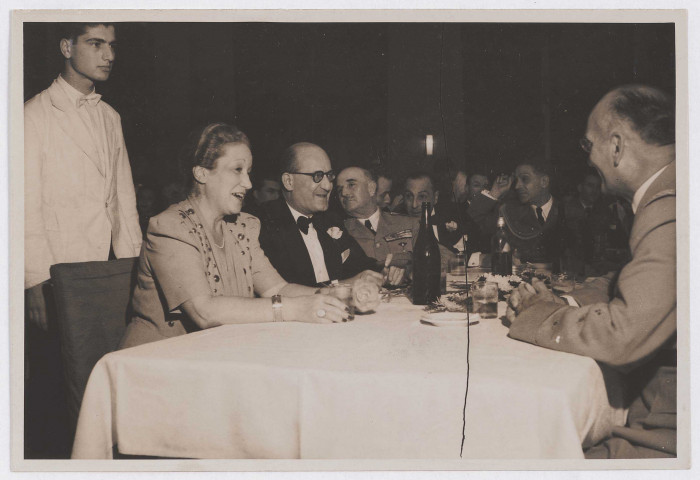 Le grand bal de "chez nous" (œuvre des petits Français victimes ou orphelins de guerre) à l'hôtel Normandy