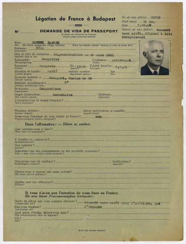 Demandes de visas (correspondance avec le bureau de contrôle des étrangers, classement chronologique puis alphabétique) : 1940 ; refus de visas, correspondance avec le bureau de contrôle des étrangers (1939-1940) ; demandes de visas spéciaux pour l'Espagne, correspondance avec le bureau de contrôle des étrangers (1937-1939).