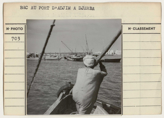 Travaux publics : ressources minières, mines de salines, fer, plomb et phosphates. Travaux publics : routes et ponts, bacs.