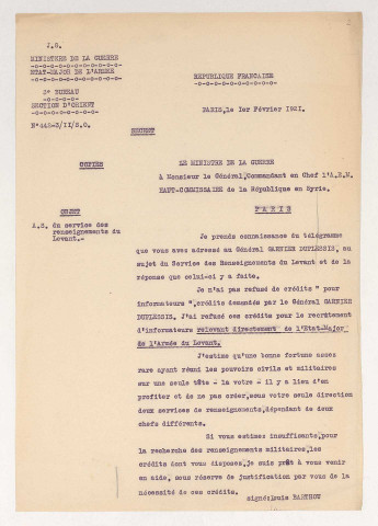 Organisation du service, fonctionnement, budget, recrutement et instruction des officiers de renseignements, de boursiers pour la section « Études », cadeaux politiques.