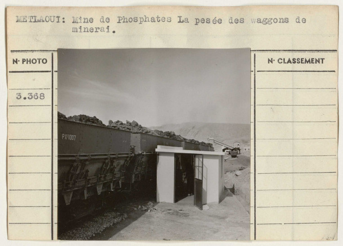 Travaux publics : ressources minières, mines de salines, fer, plomb et phosphates.