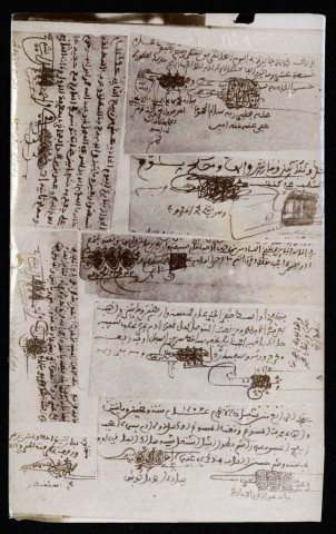 Administration tunisienne. Contrôles civils, conseils municipaux de Tunisie, caïdats, khalifats, administration de Tunis, fonctionnaires : rapports, lettres, décrets et projets de décrets (1896, 1906, 1908, [s.d.]), notes de B. Roy [s.d.], articles de presse (1897-1911), acte d'état civil en arabe (1911), registres de délivrance de passeports (1833-1873, en arabe, reproductions photographiques identifiées comme « clichés 1 à 29 »), mandats et contrats administratifs (1905, en arabe, reproductions photographiques identifiées comme « clichés 1 à 106 »).