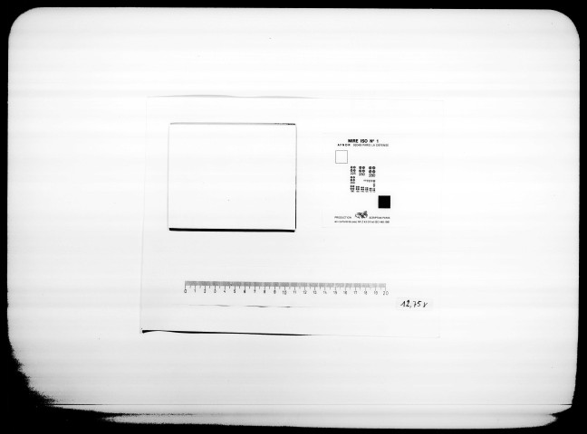 Correspondance avec les particuliers : demandes de renseignements sur des personnes, envois de mandats, demandes de timbres postes, plaintes, requêtes etc. (1859-1914).