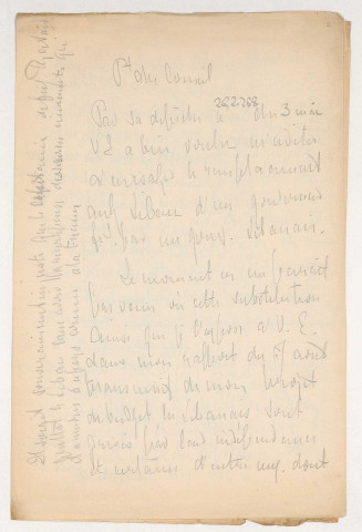 Rapports ; notes d'informations et de renseignements glanés, pour la plupart, auprès d'informateurs, classées par thèmes par le secrétaire du général*, quelques télégrammes joints et extraits de presse.