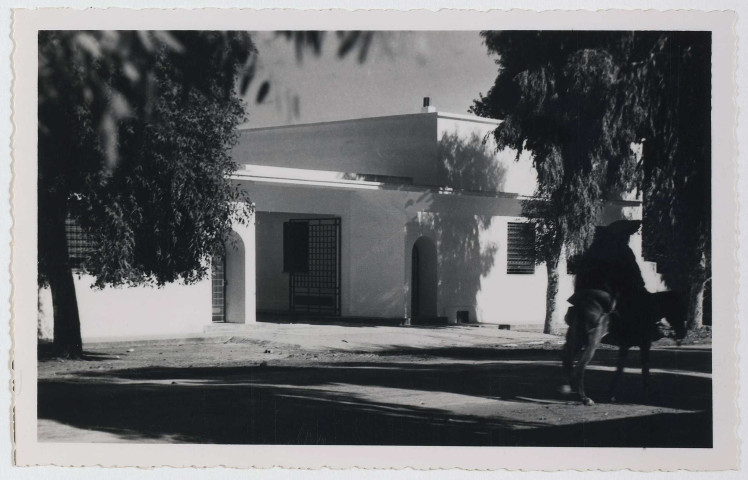 Télécommunications : météo, radio, poste